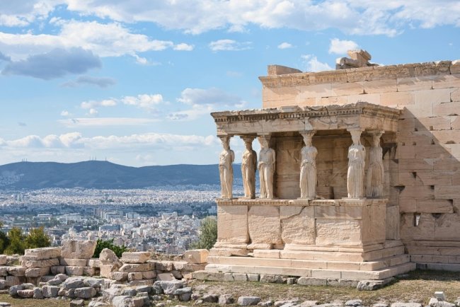 The Enduring Legacy of Ancient Greek Philosophy on Modern Thought