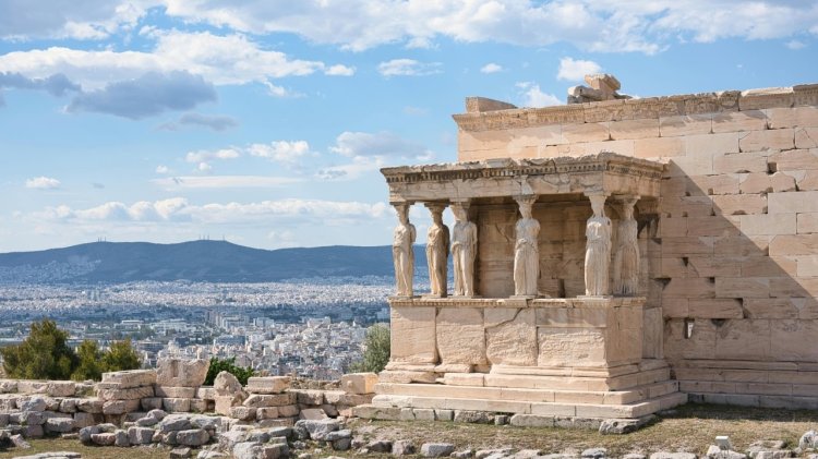 The Enduring Legacy of Ancient Greek Philosophy on Modern Thought